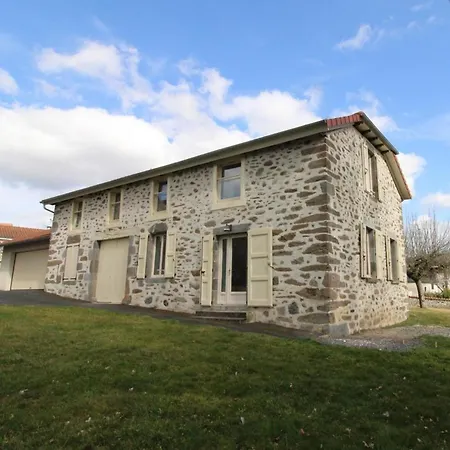 Proche Parc Volcans Avec Wifi Et Jardin - Fr-1-742-625