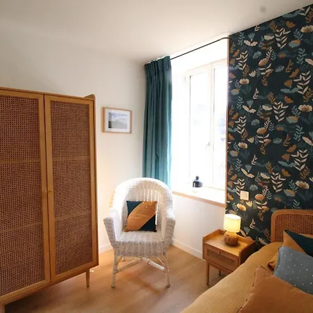Proche Parc Volcans Avec Wifi Et Jardin - Fr-1-742-625