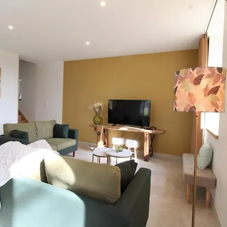 Proche Parc Volcans Avec Wifi Et Jardin - Fr-1-742-625 Jussac